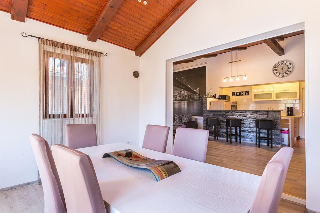 Villa Zara Лижнян Экстерьер фото
