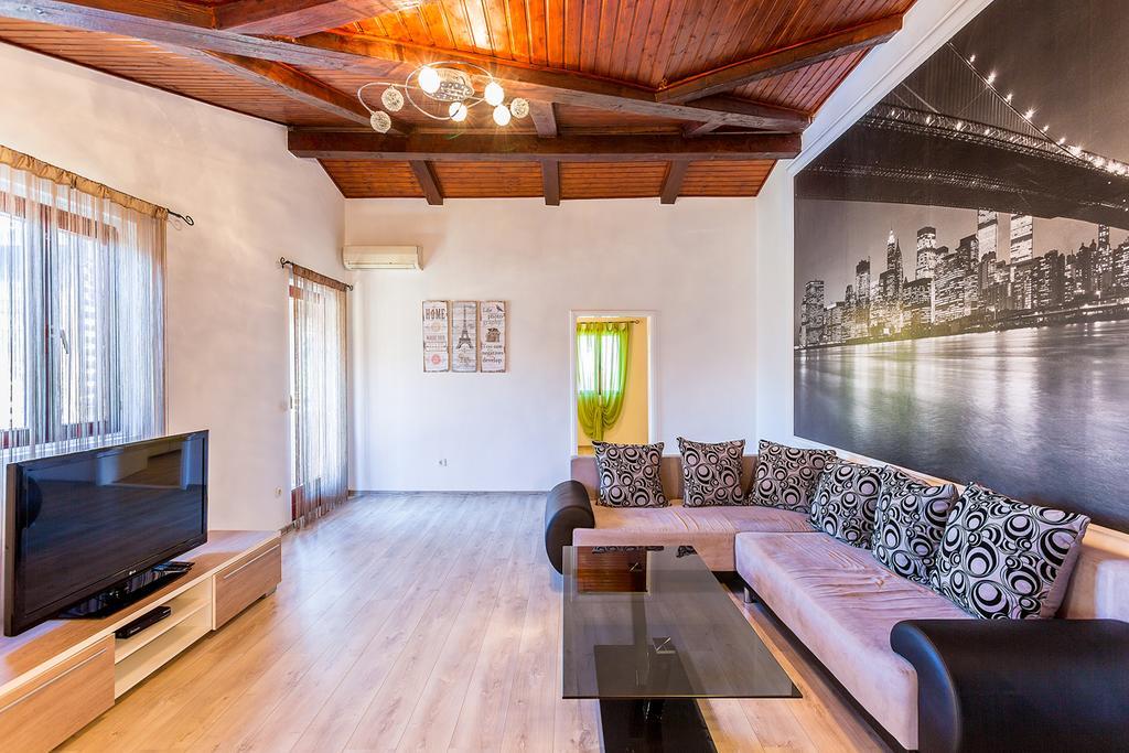 Villa Zara Лижнян Экстерьер фото