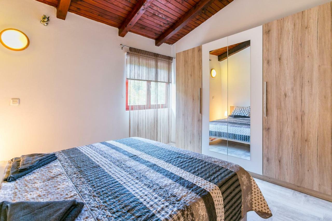 Villa Zara Лижнян Экстерьер фото